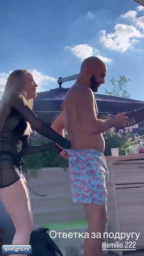 Милена Безбородова отдохнула на бассейне в Москве. Как вам ее наряд?