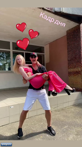 Александр Задойнов встретился со старшей дочерью на получении аттестат