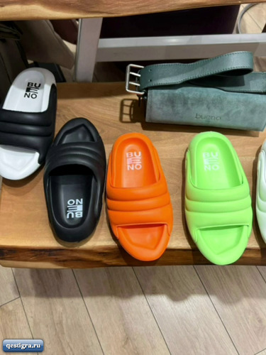 У Алексея Адеева новый бизнес - магазин женской одежды