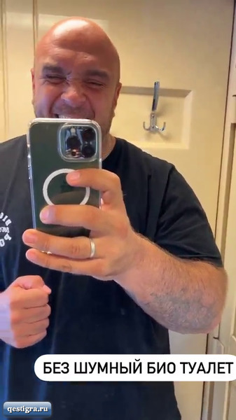 Из жизни Глеба Жемчугова - Едет с семьей в Москву. Репортаж из плацкар