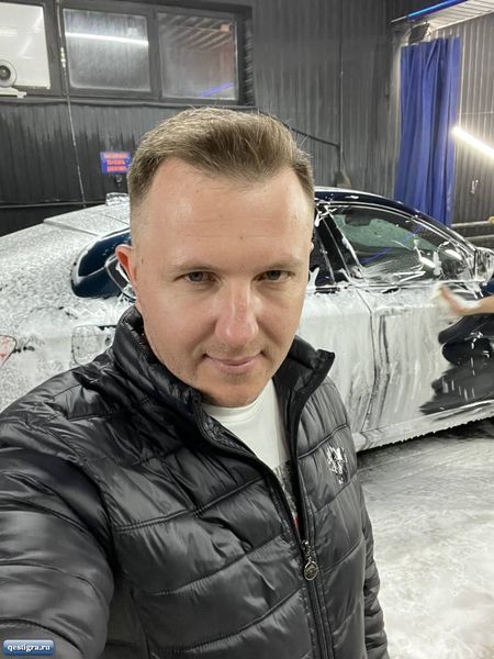 Илья Яббаров начал строить дом