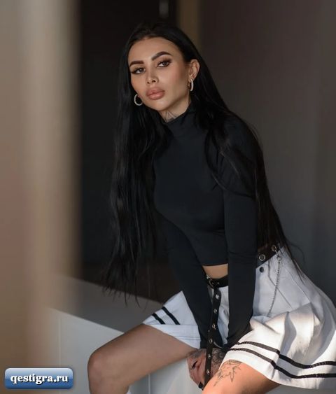 Клава Безверхова рассказала новости с поляны