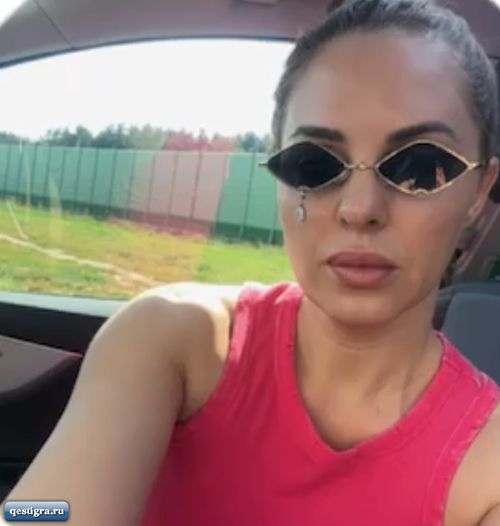 Юлия Ефременкова продолжает рассказывать правду о Мондезире