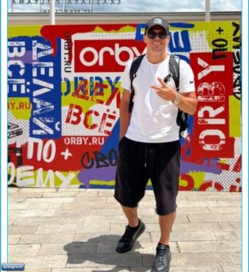 Нашлась новая девушка Ивана Барзикова, разочаровавшегося в Бухынбалтэ Нашлась новая девушка Ивана Барзикова, разочаровавшегося в Бухынбалтэ