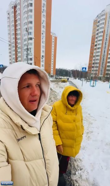 Илья Яббаров с женой и мамой вернулись в Россию