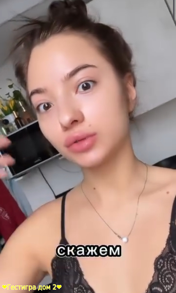 Саймона и Эльвиру кинули на деньги