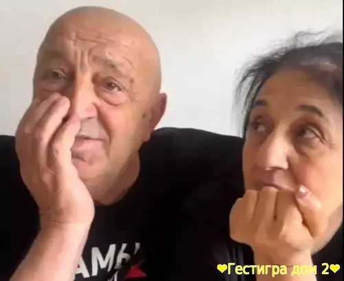 Родители Иосифа Оганесяна забирают его в Кущёвку с вещами и сыном