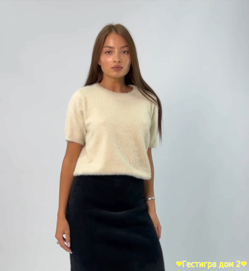 Эльвира Гох переехала в Москву и работает молелью