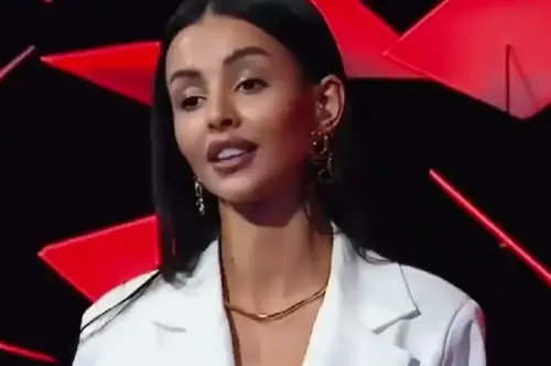 Кристина Бухынбалтэ прилетела в Сочи на разборки с поклонником