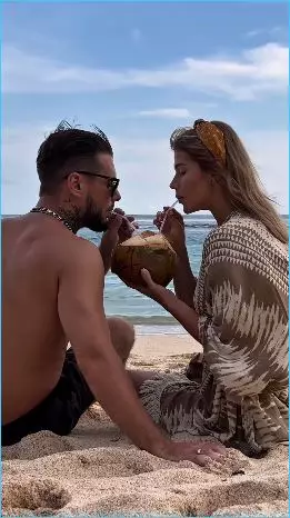 Анастасия Ромашова похвастала именным подарком от мужа Евгения на 4 го