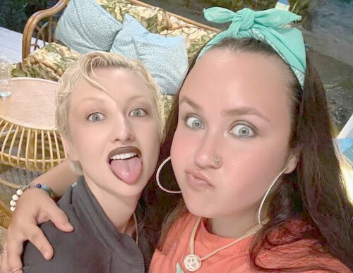 Ирина Пинчук грозит судом Альбине Кабалиной за оскорбления Ирина Пинчук грозит судом Альбине Кабалиной за оскорбления