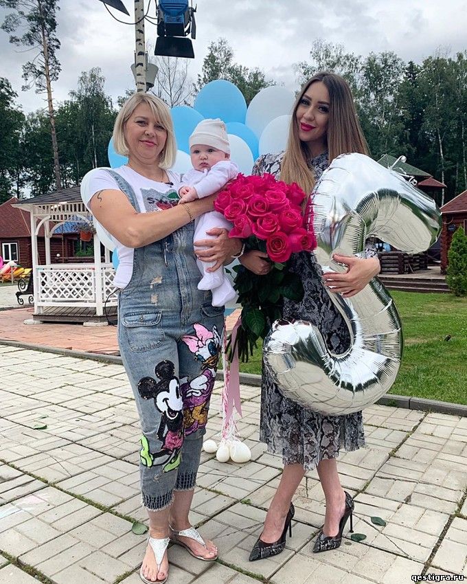 Татьяна Владимировна пообщалась с мамой Яббарова