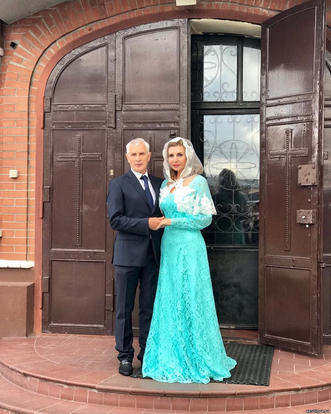 Ирина Агибалова пишет - Ловите первую фотографию с нашего венчания