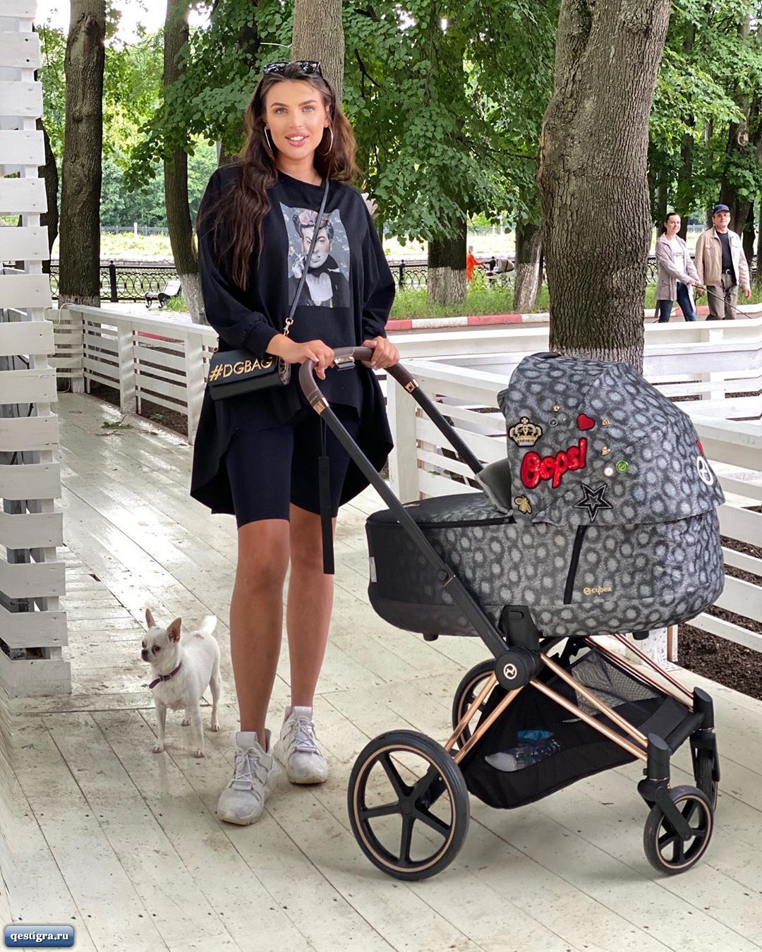 Суханова рассказала о первых днях после родов